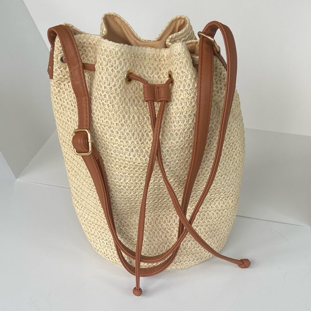 Montce Ali Woven Bucket Bag, Crossbody Bag, Sac Bag, Shoulder Bag 🎉HP🎉 - Picture 14 of 14